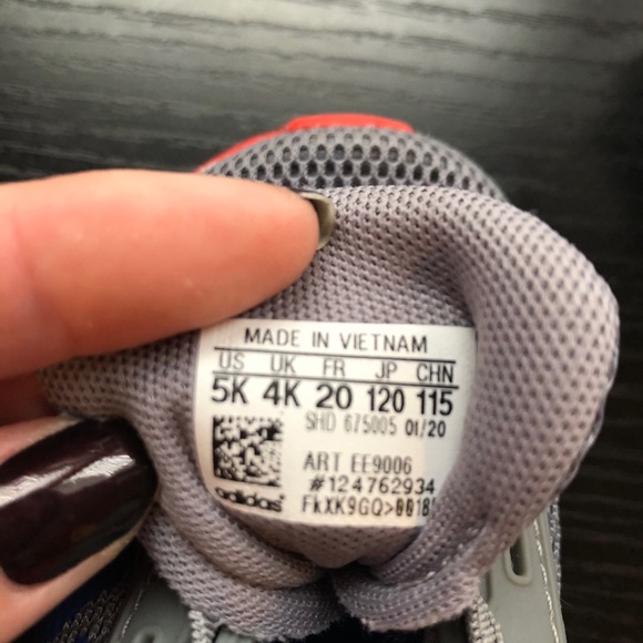 Toddler boy ADIDAS shoes. Size 5 - Picture 3 of 5